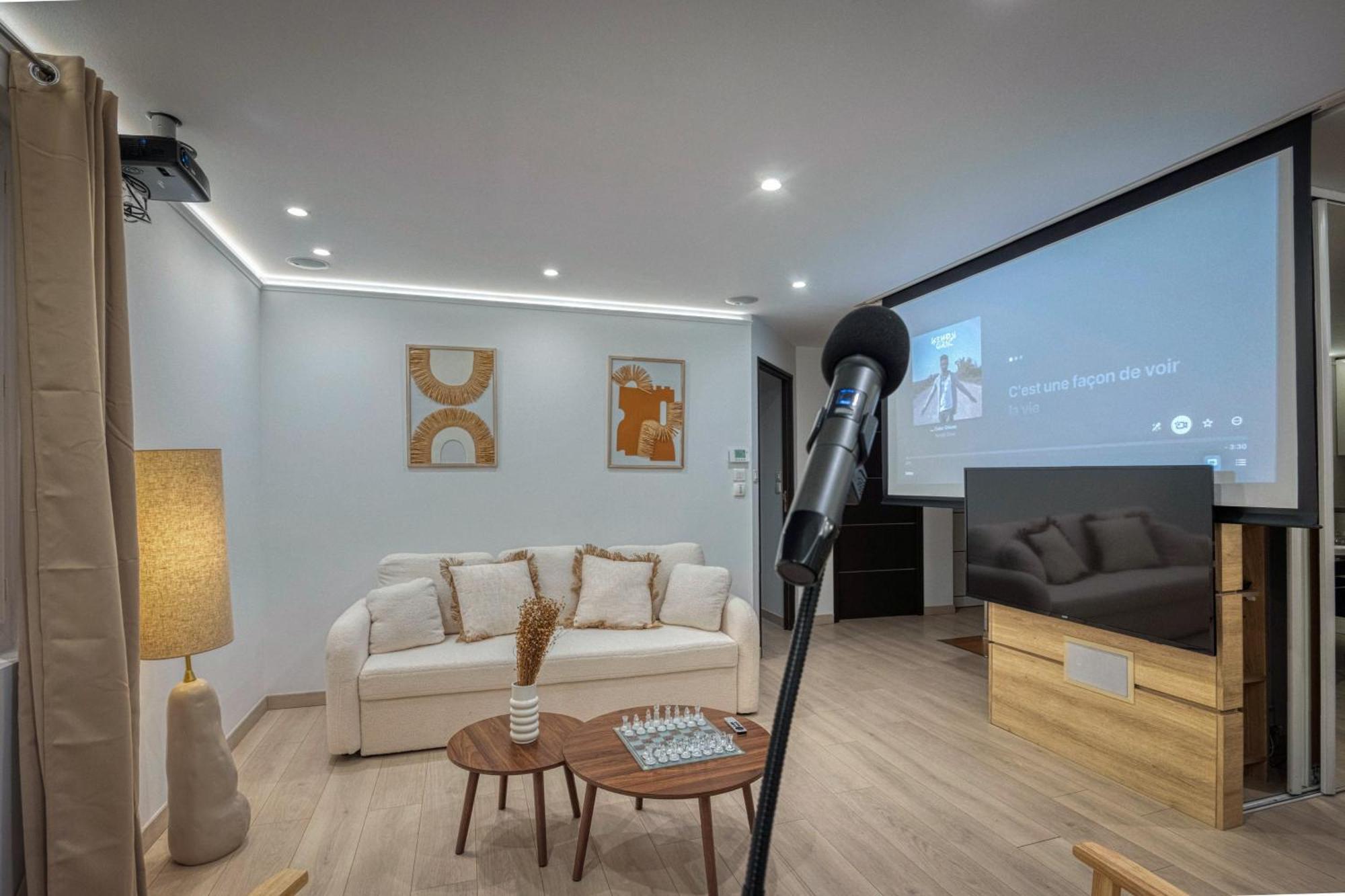 La Villa - Piscine / Karaoke / Jeux Фонтен Экстерьер фото